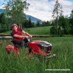 solo by AL-KO Premium T22-110.4 HDH-A V2 Petrol High Grass Mulching Lawn Tractor - Image 9