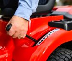 Cobra LT108MSL Petrol Lawn Tractor 108cm - Image 3