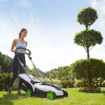 Gtech CLM50 48v 42cm Cordless Rotary Lawnmower - Image 3